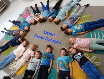 Międzynarodowy Dzień Praw Dziecka w Zerówce - zdjęcie1