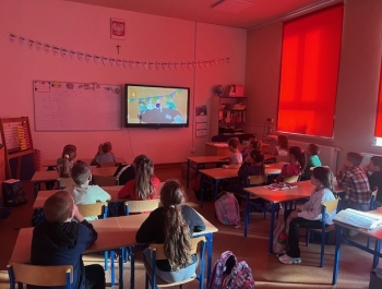 Wielka Książka – Mały Człowiek: Pierwszoklasiści odkrywają świat książek. - zdjęcie5