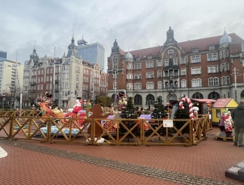 Nauka, zabawa i podróż pociągiem – wyjazd klas 7 i 8 do Katowic. - zdjęcie2