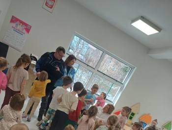 Pocztowa przygoda w przedszkolu - zdjęcie9