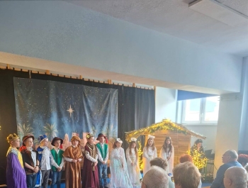 DZIEŃ BABCI I DZIADKA W KLASACH 1-3 - zdjęcie4