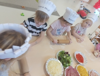 Dzień pizzy w przedszkolu - zdjęcie15