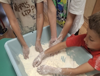 Kreatywne brudzenie- prowadząca Lucyna Dziergas - zdjęcie26