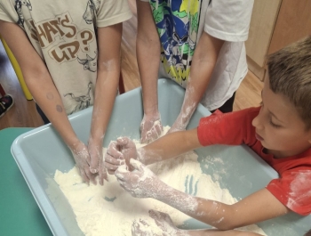 Kreatywne brudzenie- prowadząca Lucyna Dziergas - zdjęcie16