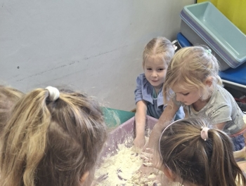 Kreatywne brudzenie- prowadząca Lucyna Dziergas - zdjęcie31