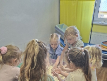 Kreatywne brudzenie- prowadząca Lucyna Dziergas - zdjęcie30