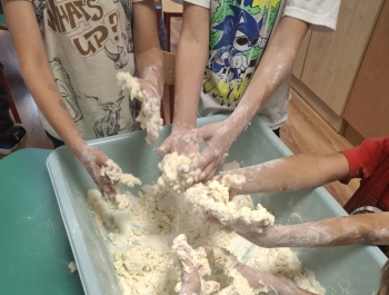 Kreatywne brudzenie- prowadząca Lucyna Dziergas - zdjęcie15