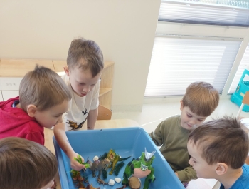Dzień Dinozaura w przedszkolu  - zdjęcie16