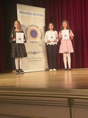 Konkurs  Recytatorski.