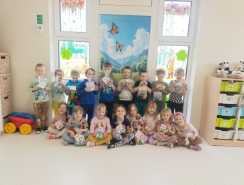 Przygotowania Średniaków do Świąt Wielkanocnych - zdjęcie2