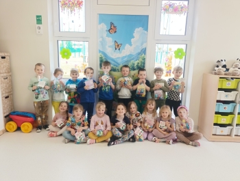 Przygotowania Średniaków do Świąt Wielkanocnych - zdjęcie1