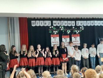 Akademia z okazji święta 3 Maja - zdjęcie11