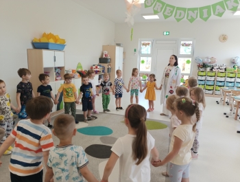 Warsztaty Slime w przedszkolu - zdjęcie13