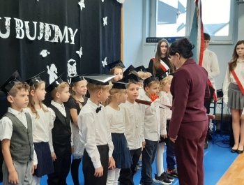 Pasowanie na ucznia kl.I i Dzień Edukacji Narodowej - zdjęcie3