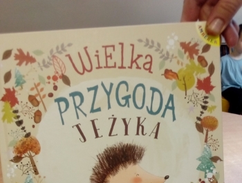 Odwiedziny grupy Maluszków w bibliotece (NPRCZ)_3
