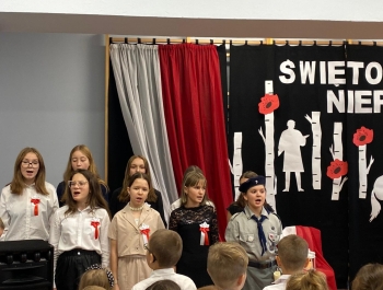 Akademia z okazji 11 listopada  - zdjęcie11
