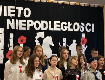 Akademia z okazji 11 listopada  - zdjęcie1