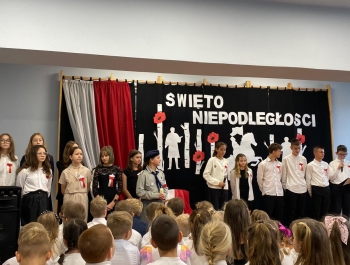 Akademia z okazji 11 listopada  - zdjęcie3