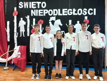 Akademia z okazji 11 listopada  - zdjęcie4