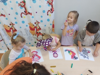 Międzynarodowy Dzień Postaci z Bajek w przedszkolu zdjęcie-8