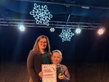 Nasza uczennica w gronie laureatów podczas Noworocznego Koncertu w Węgierskiej Górce. - zdjęcie3