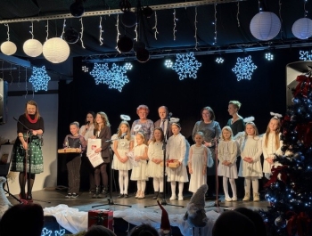 Nasza uczennica w gronie laureatów podczas Noworocznego Koncertu w Węgierskiej Górce. - zdjęcie4