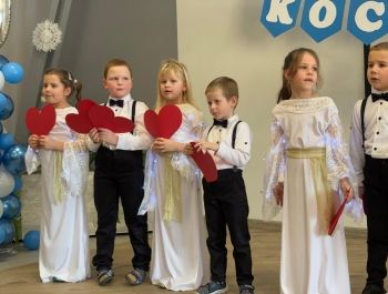 Dzień Babci i Dziadka w przedszkolu - zdjęcie 7
