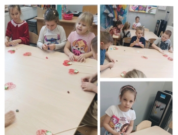 Walentynkowe zajęcia w grupie „0”  zdjęcie 7