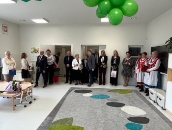 Nowy rozdział w edukacji – otwarcie przedszkola i boiska w Słotwinie. - zdjęcie24