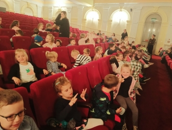 Przedszkolaki w teatrze 3