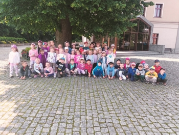 Wycieczka przedszkolaków do Nadleśnictwa Węgierska Górka 1