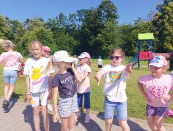 Wyjazd przedszkolaków i klasy I - zdjęcie1