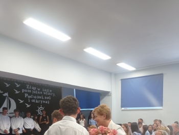 ,,Złap w żagle pomyślne wiatry. Podróżuj, śnij i odkrywaj