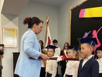 „Z pasją, sercem i uśmiechem – Dzień Edukacji Narodowej w naszej szkole” - zdjęcie12