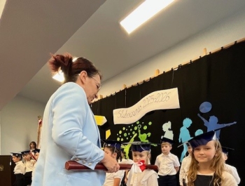 „Z pasją, sercem i uśmiechem – Dzień Edukacji Narodowej w naszej szkole” - zdjęcie15