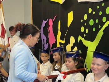 „Z pasją, sercem i uśmiechem – Dzień Edukacji Narodowej w naszej szkole” - zdjęcie16