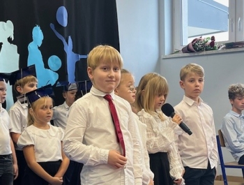 „Z pasją, sercem i uśmiechem – Dzień Edukacji Narodowej w naszej szkole” - zdjęcie8