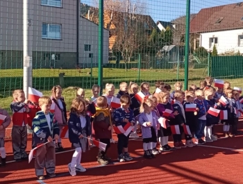 Obchody Święta Niepodległości w naszym przedszkolu - zdjęcie1