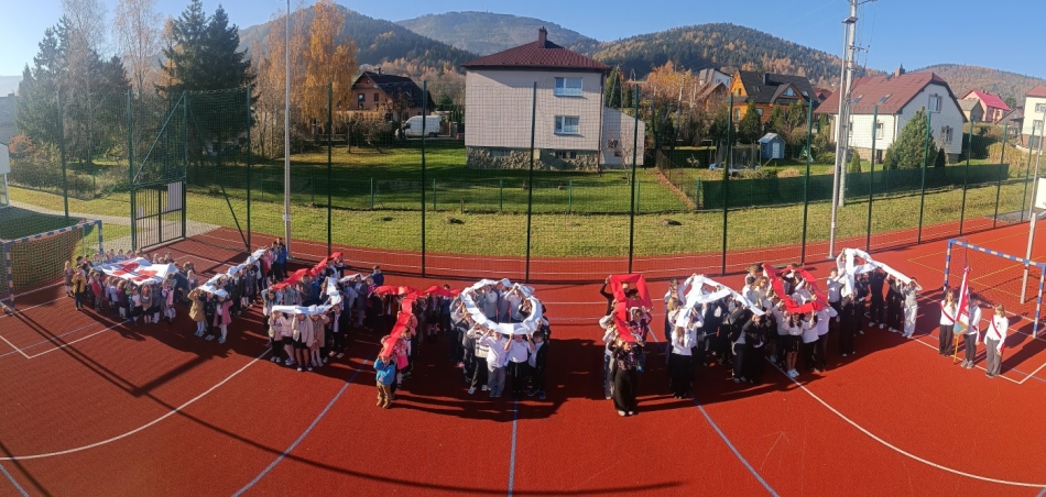 „Z pieśnią i sercem dla Niepodległej”