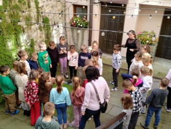 Klasa I i II w świecie książek i niesamowitych skarpetek… - zdjęcie2