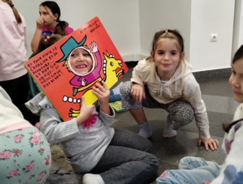 Klasa I i II w świecie książek i niesamowitych skarpetek… - zdjęcie17