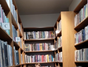 Klasa I i II w świecie książek i niesamowitych skarpetek… - zdjęcie8