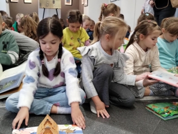 Klasa I i II w świecie książek i niesamowitych skarpetek… - zdjęcie16