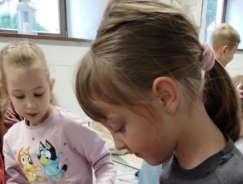 Klasa I i II w świecie książek i niesamowitych skarpetek… - zdjęcie14