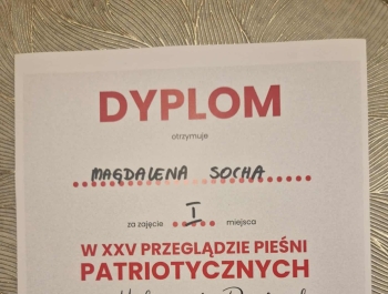 Sukces naszych uczennic w XXV Przeglądzie Pieśni Patriotycznej im. M. Papiurek! - zdjęcie1