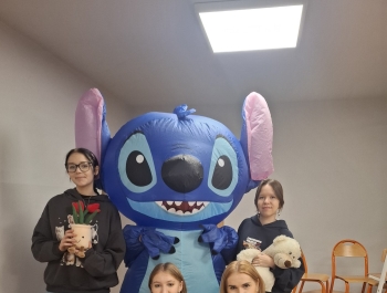 „Pluszaki rządzą! Światowy Dzień Pluszowego Misia w naszej szkole” - zdjęcie1